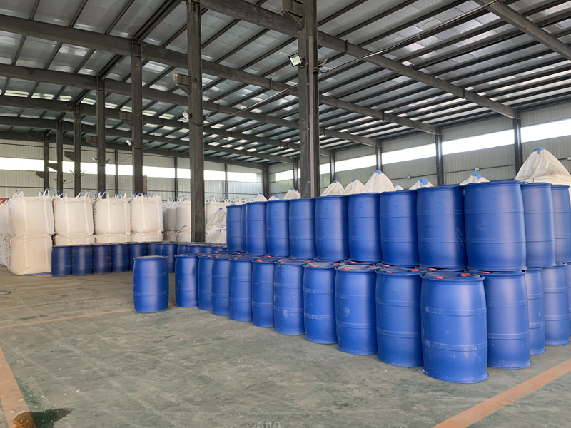 Trimethylamine methanol solution